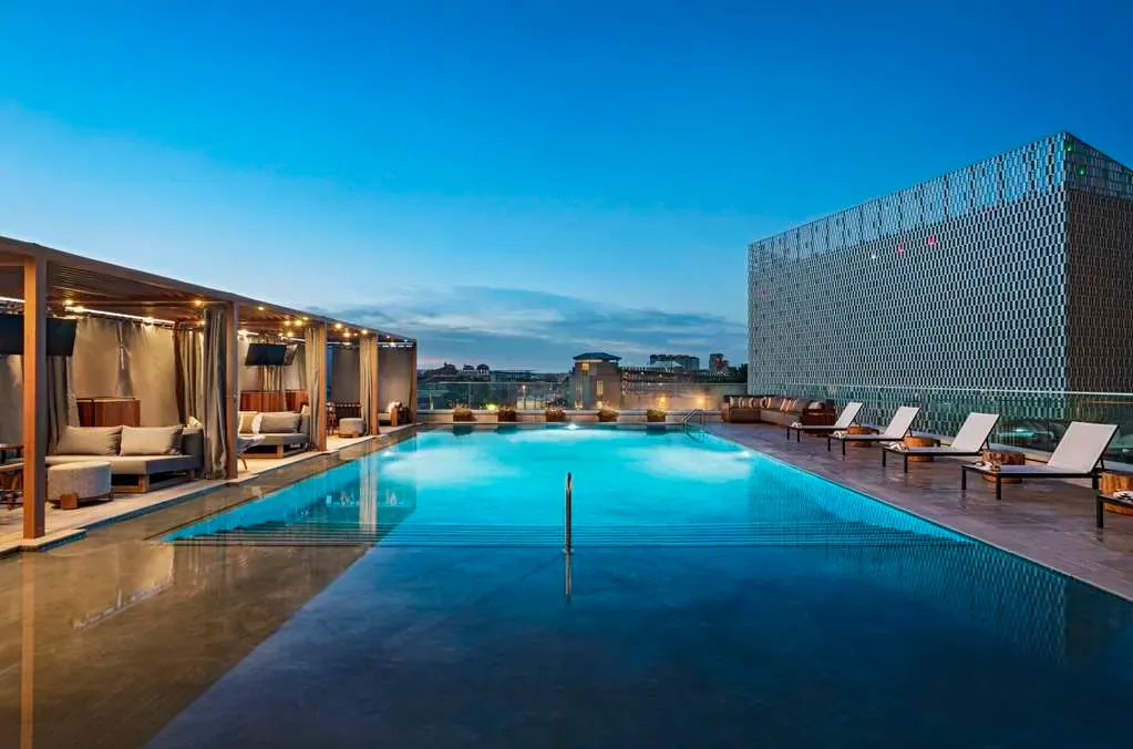The rooftop pool at Thompson San Antonio – Riverwalk, San Antonio.