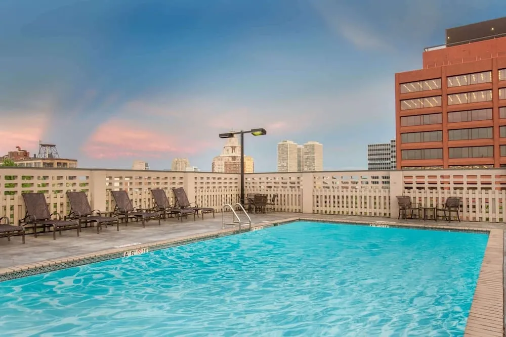 The rooftop pool at Wyndham Philadelphia Historic District, Philadelphia.